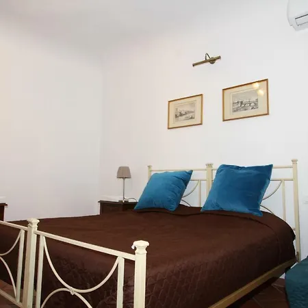 Via Borgo Ognissanti One Bedroom *
